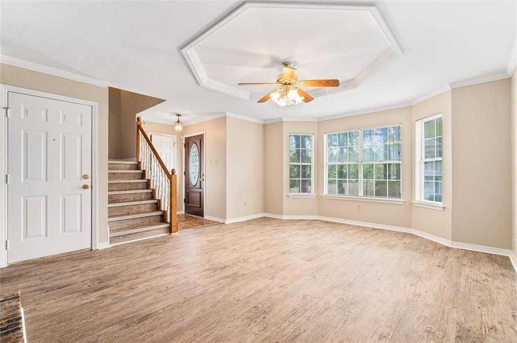 270 Hillcrest Rd #401 - Photo 2 of 25