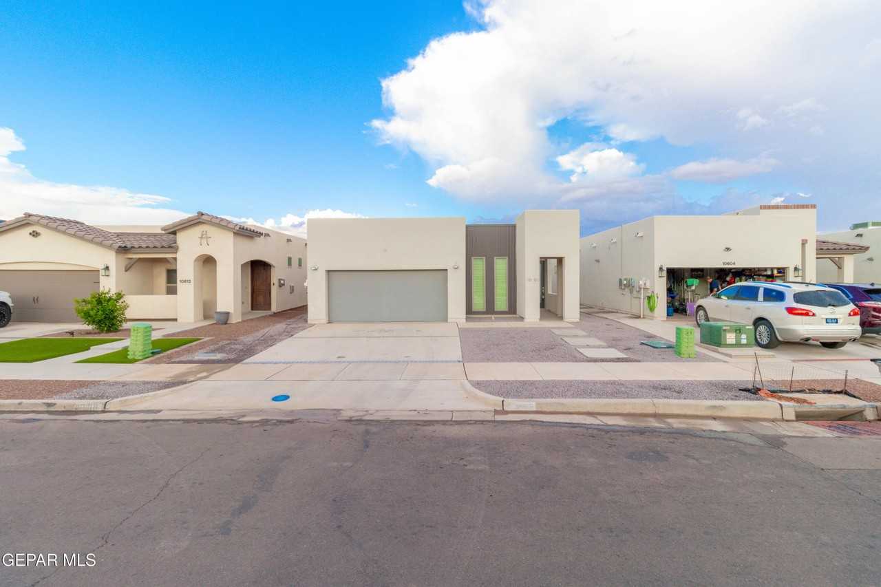 10608 Hidden Palm Pl - Photo 7 of 36