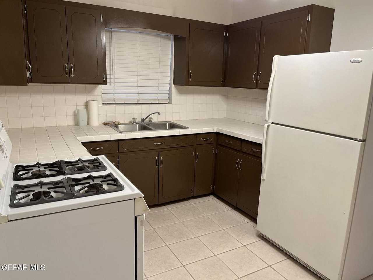 3728 Fillmore Ave #A - Photo 5 of 8
