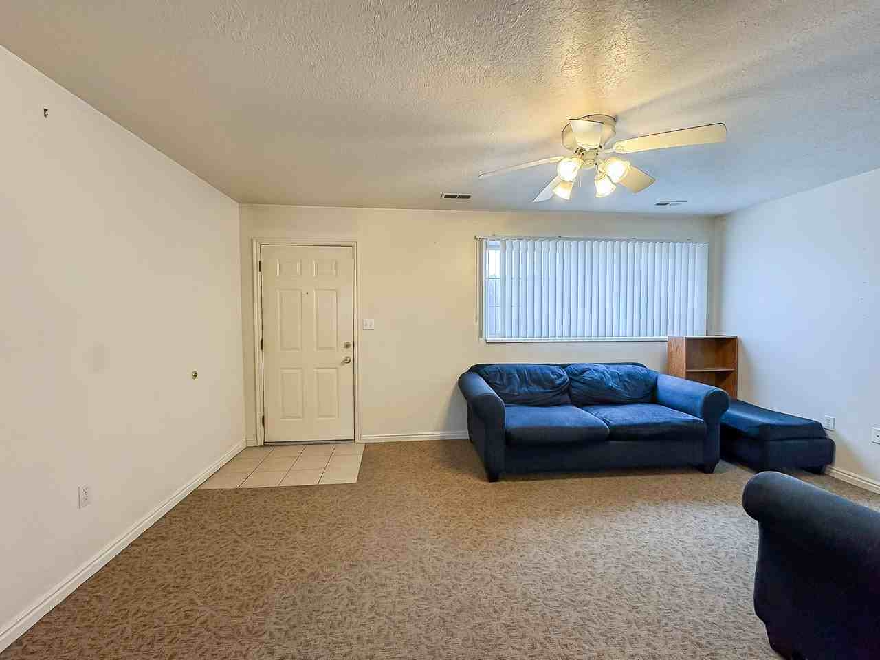 391 E 700 N #1SHARED1 - Photo 3 of 26
