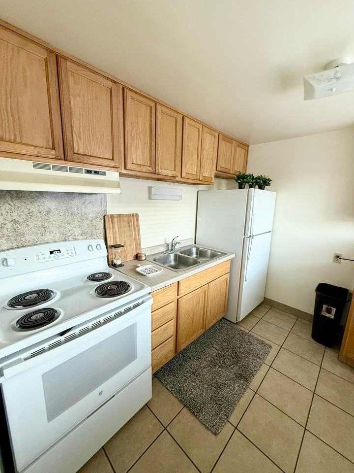 345 E 500 N #01SHARED1 - Photo 3 of 12