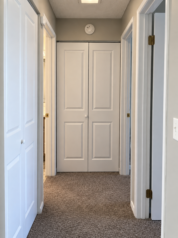 905 S 44th Ave Apt D03 #D03 - Photo 5 of 23
