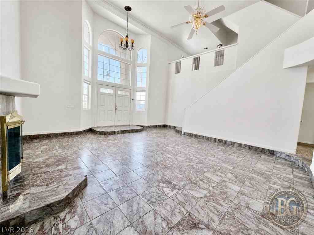 764 Benedict Dr - Photo 4 of 38