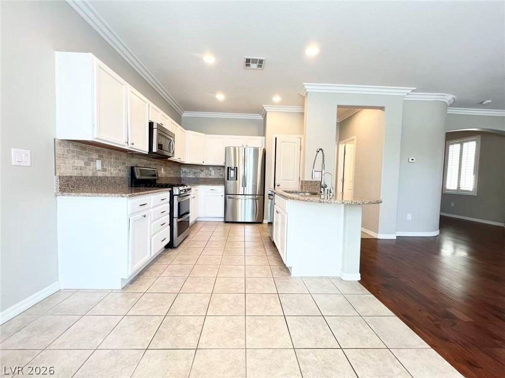 11241 Lompoc Ct - Photo 5 of 29