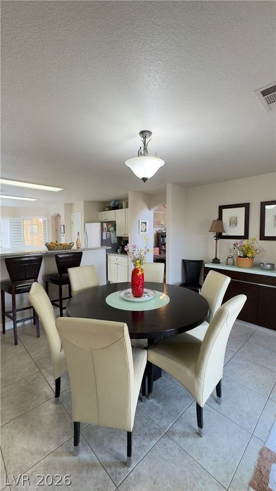 10218 Birch Bluff Ln - Photo 2 of 20