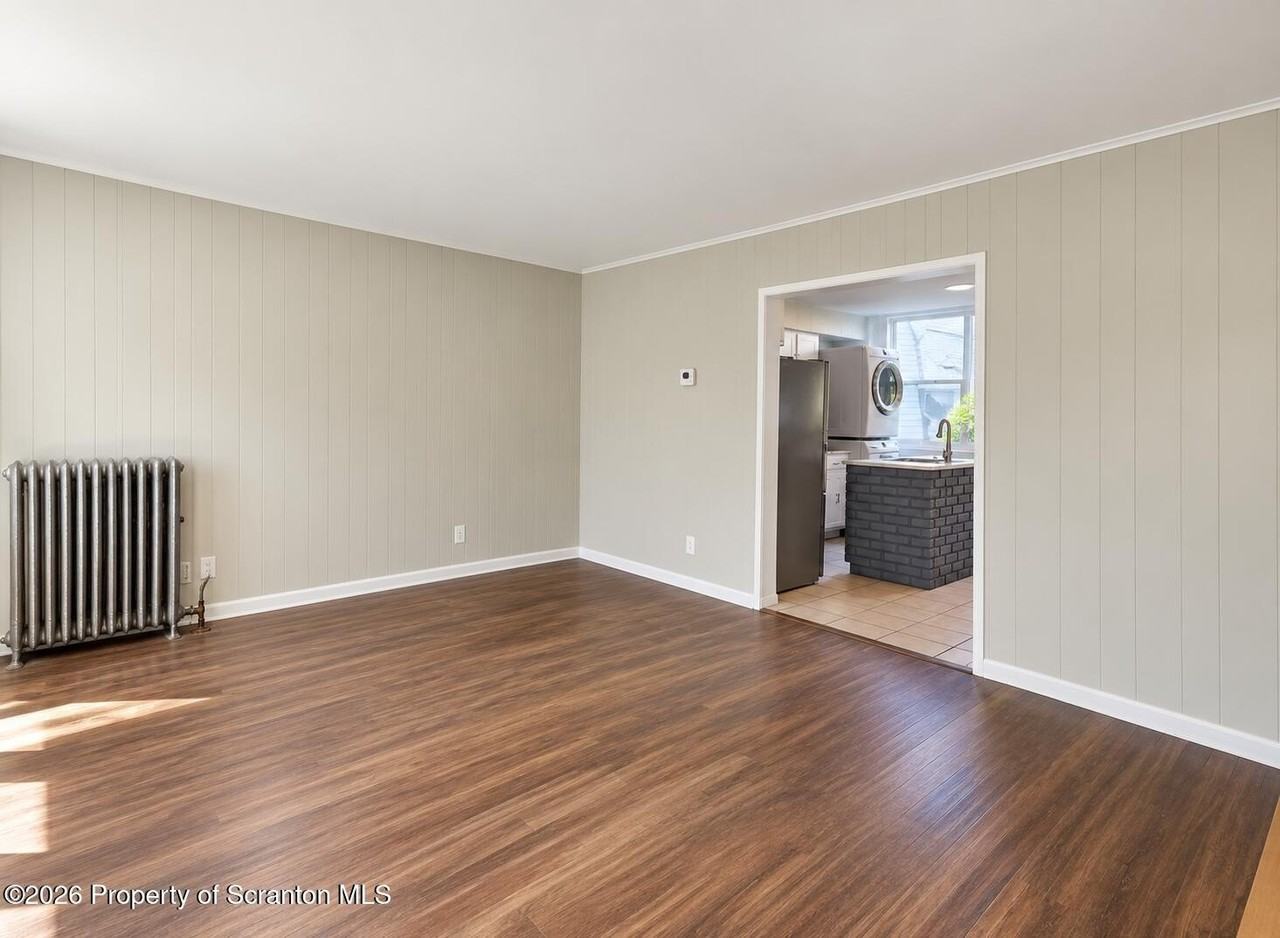 28 E Columbus Ave #LEFT - Photo 3 of 11