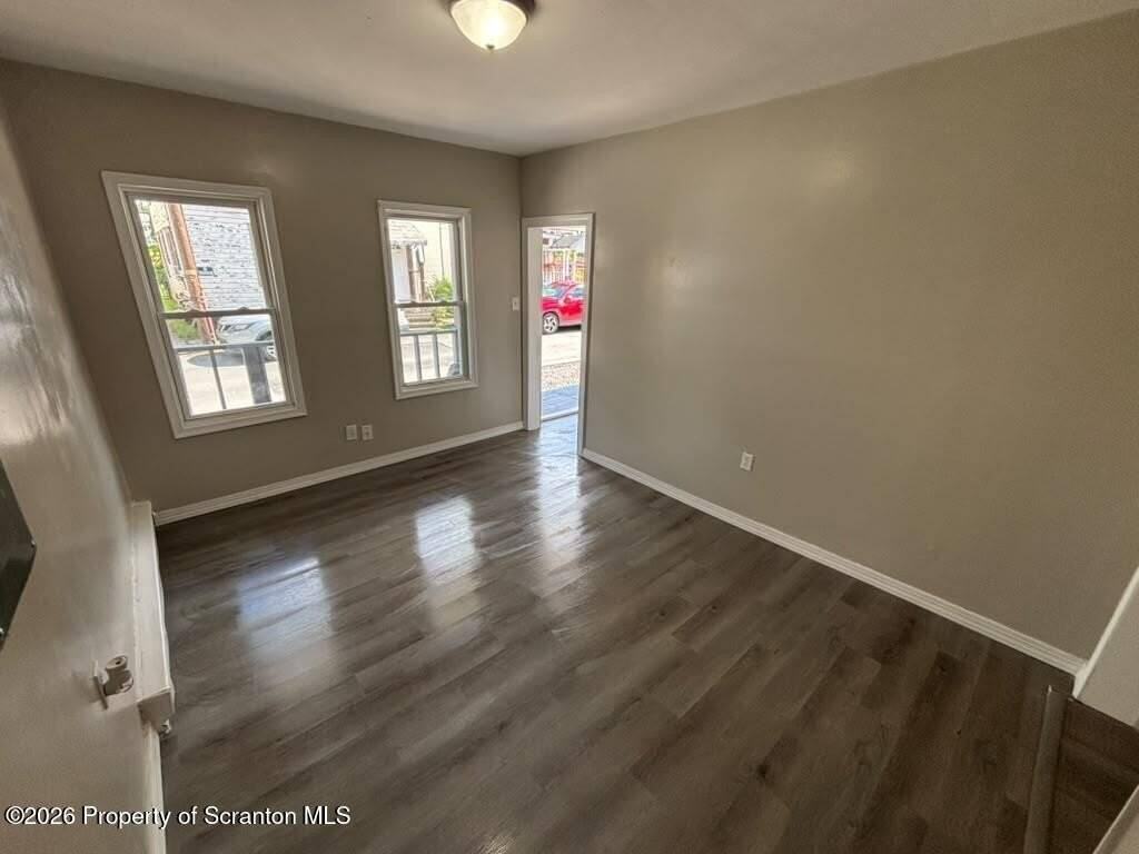 13 Amity Ct #F - Photo 3 of 24