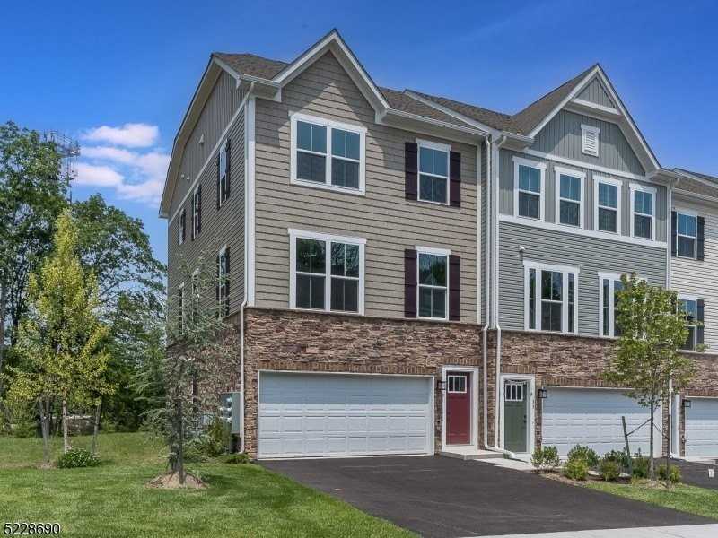 31 Force Dr - Photo 2 of 24