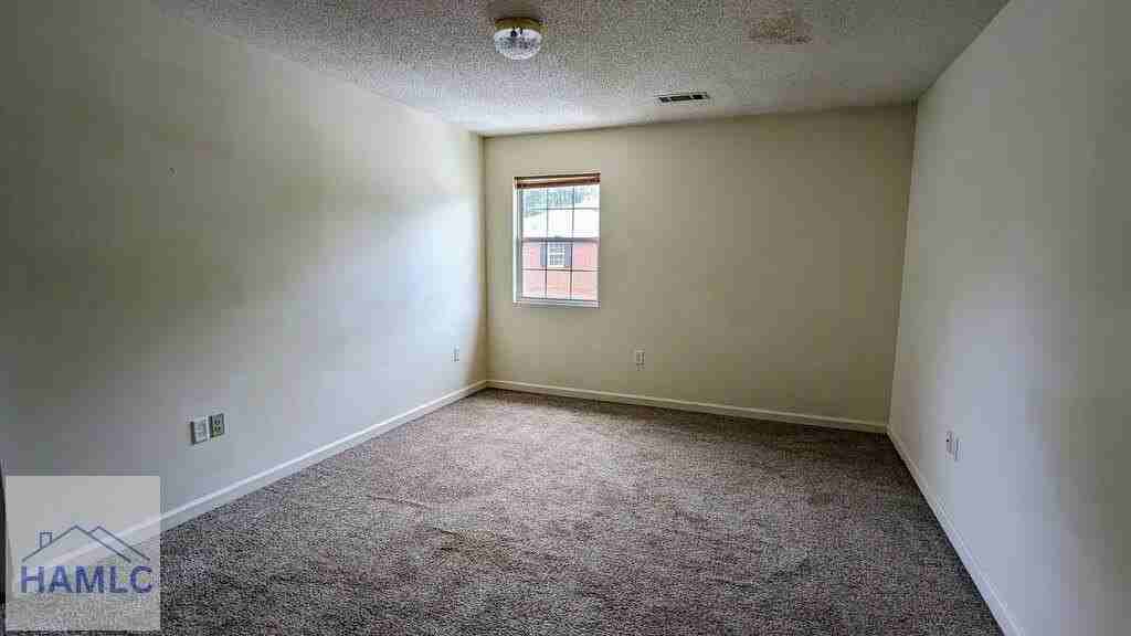 134 Rolland St Apt 10 - Photo 2 of 7
