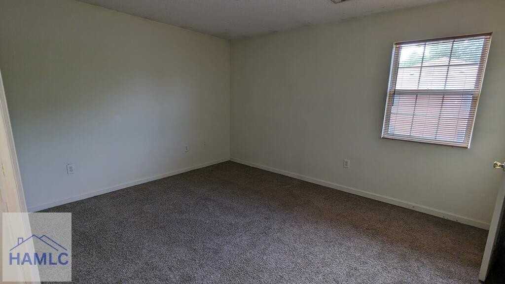 134 Rolland St Apt 10 - Photo 6 of 7