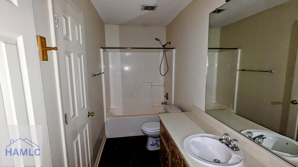 134 Rolland St Apt 10 - Photo 7 of 7