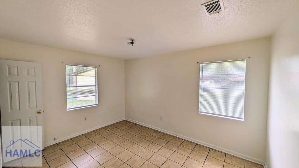 179 Cherokee Cir - Photo 3 of 8