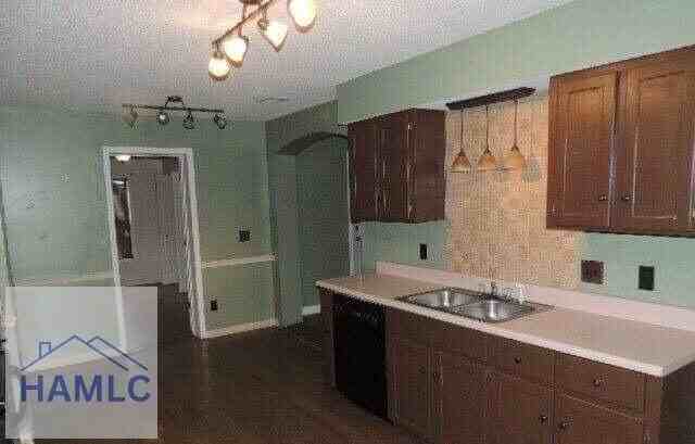 925 Granger Dr - Photo 7 of 8