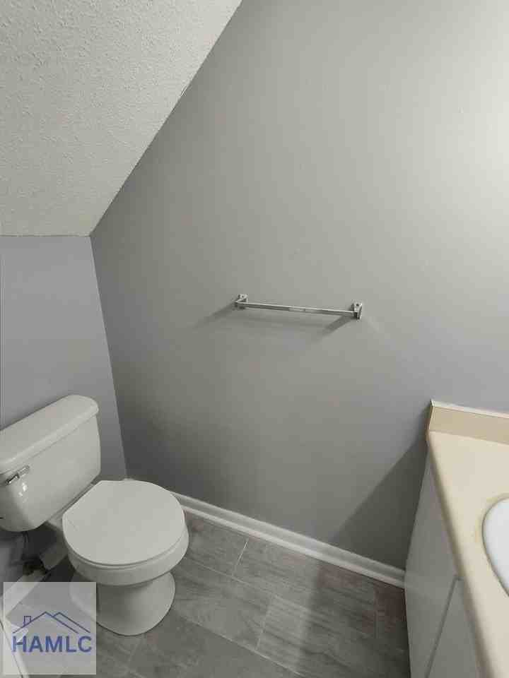 107 Gilbert St Apt 5 - Photo 6 of 15