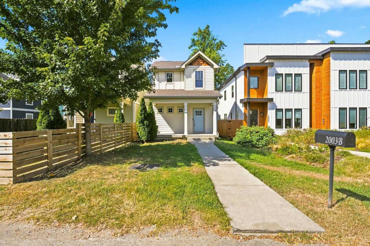 2003B 10th Ave N