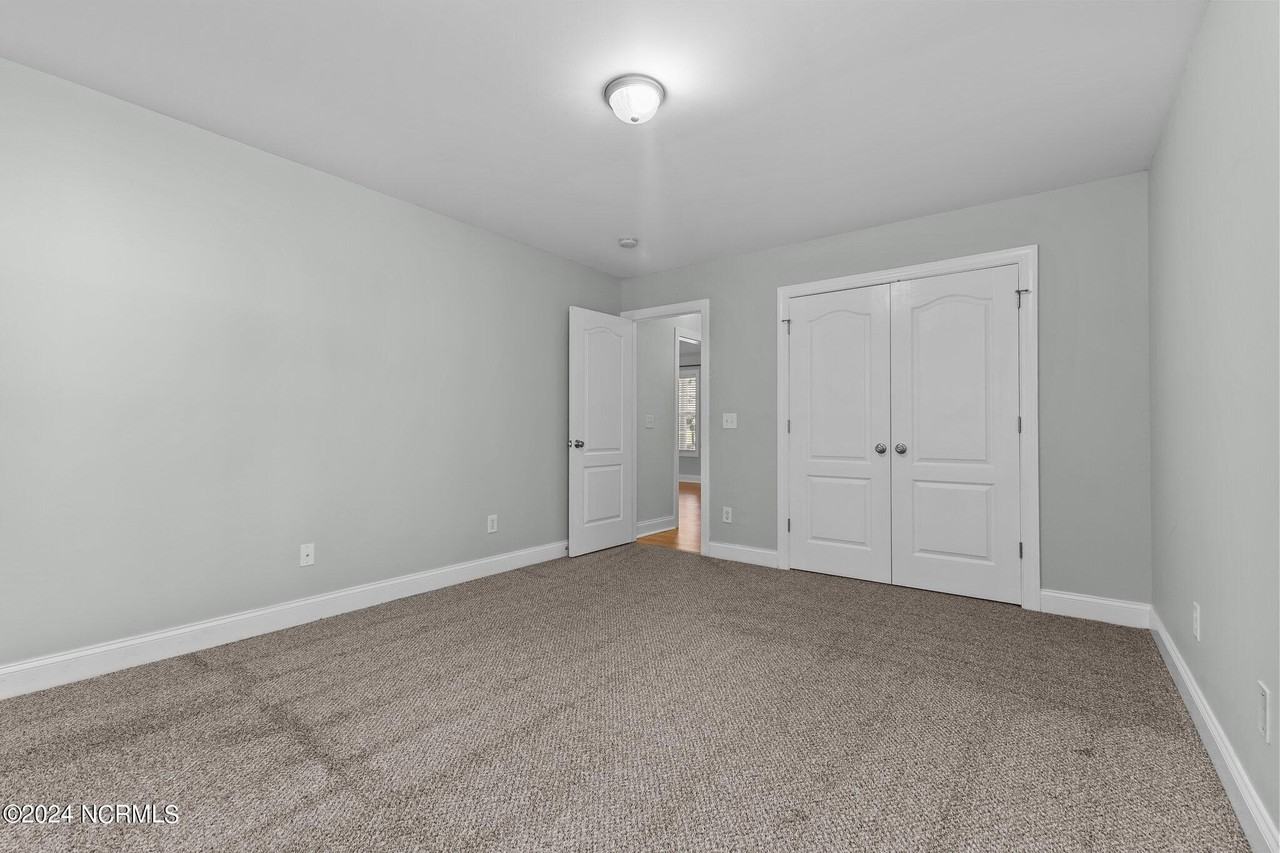 75 Riviera Ln - Photo 6 of 39