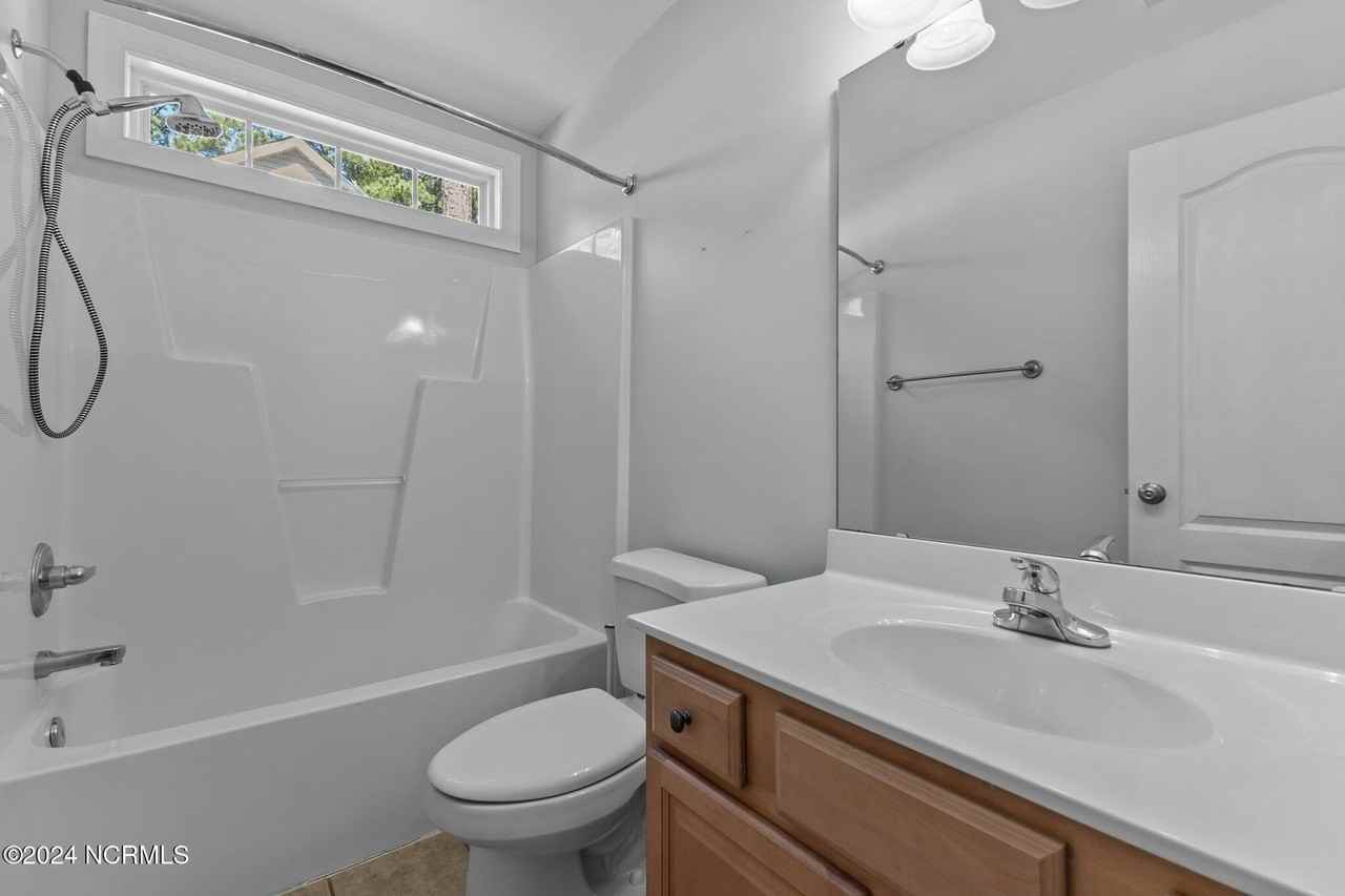 75 Riviera Ln - Photo 7 of 39
