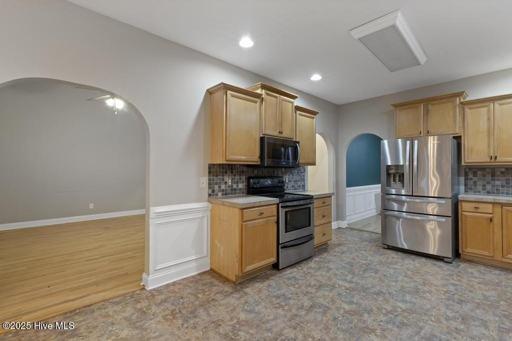 118 Shellbank Dr - Photo 6 of 36