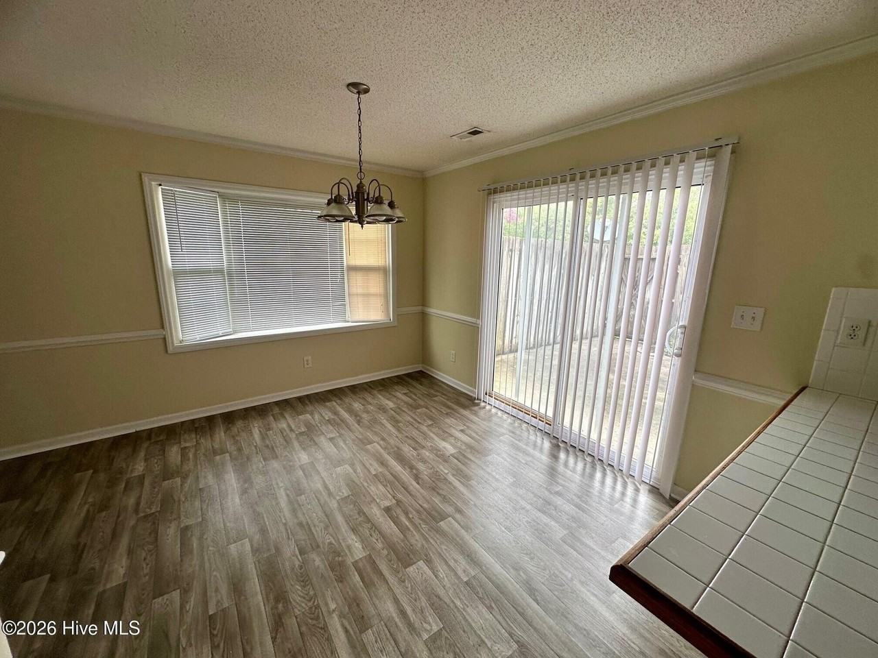 3939 Sterling Pointe Dr #SSS1 - Photo 5 of 13