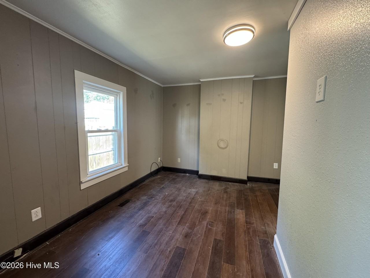 800 2nd St - Photo 5 of 13