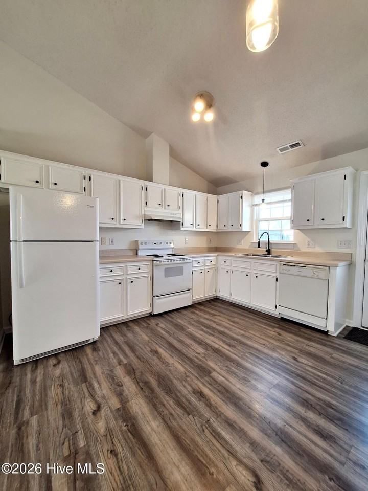 3600 Palmer Dr #B - Photo 4 of 9