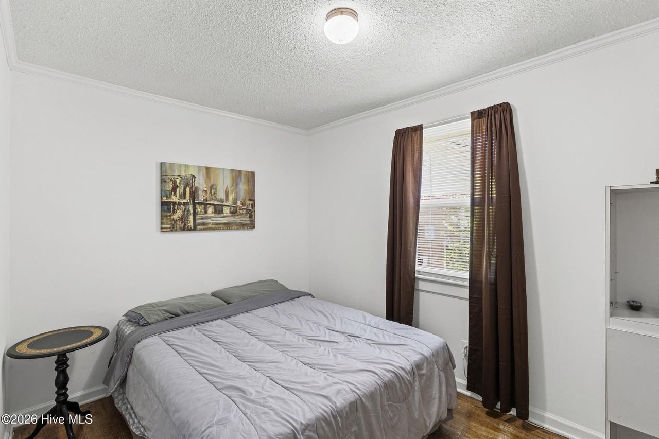 2426 N Carolina Ave - Photo 7 of 14