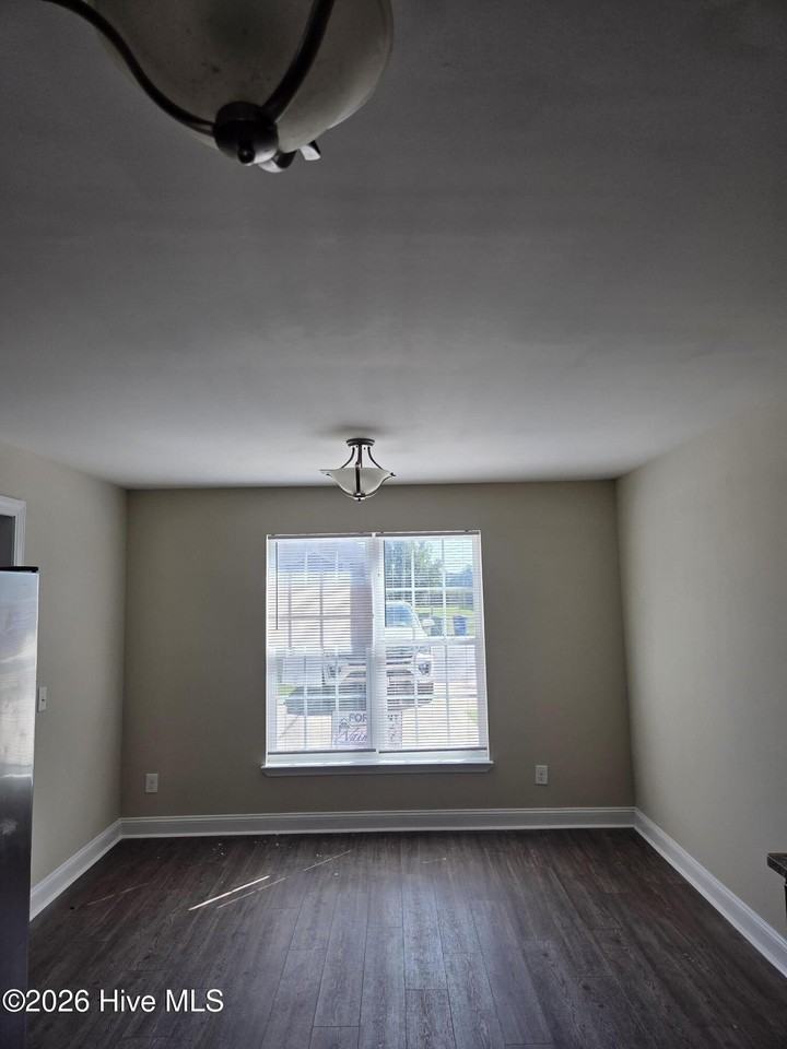 500 Hillshade Ct #B - Photo 6 of 26