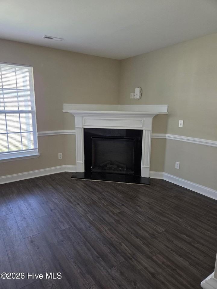 500 Hillshade Ct #B - Photo 7 of 26