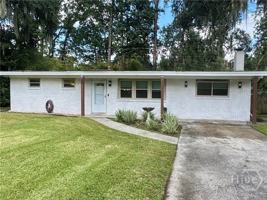 featured image of 20 Catherine Cir
