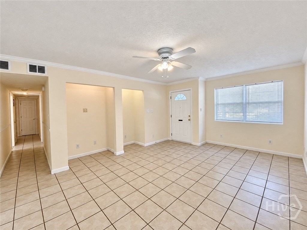 1315 Bonaventure Rd - Photo 3 of 17