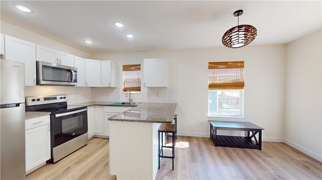 604 N Spring St - Photo 2 of 10