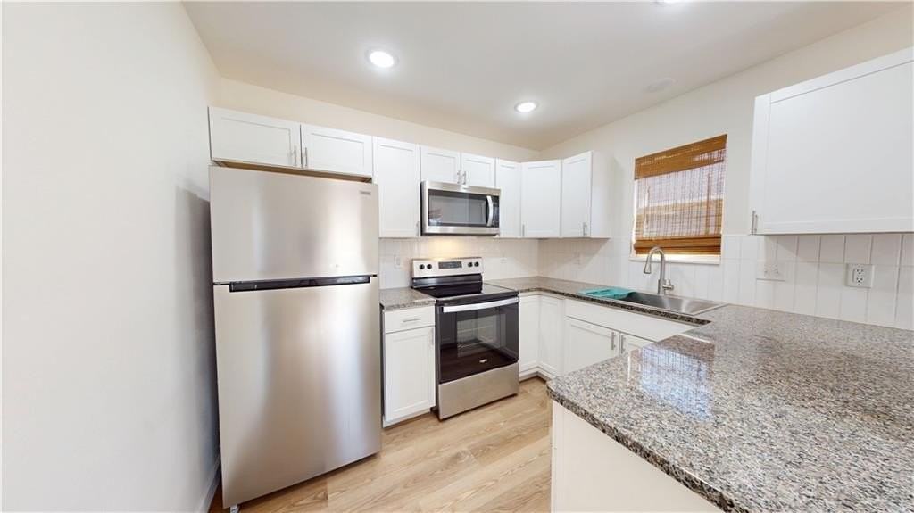 604 N Spring St - Photo 4 of 10