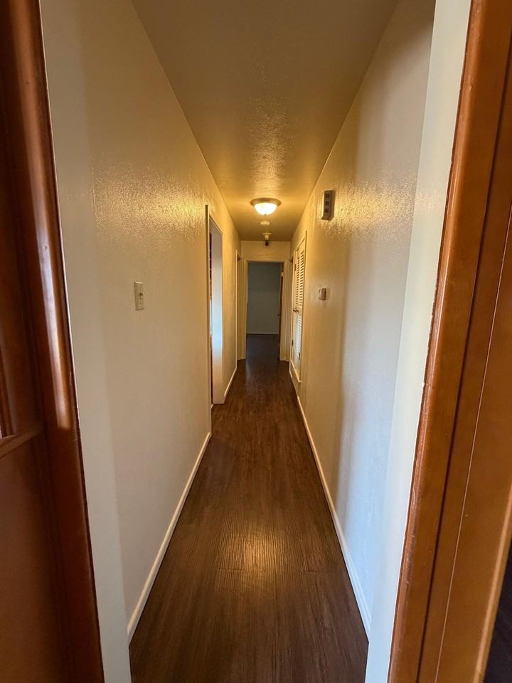 2410 33rd St #B - Photo 7 of 15