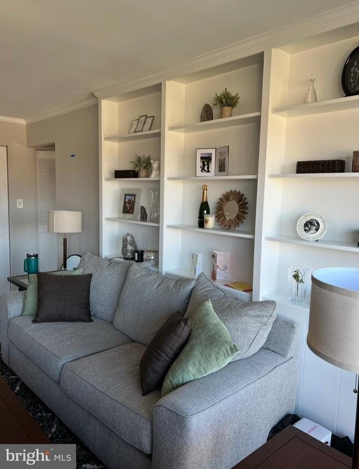 4241 Columbia Pike - Photo 3 of 19
