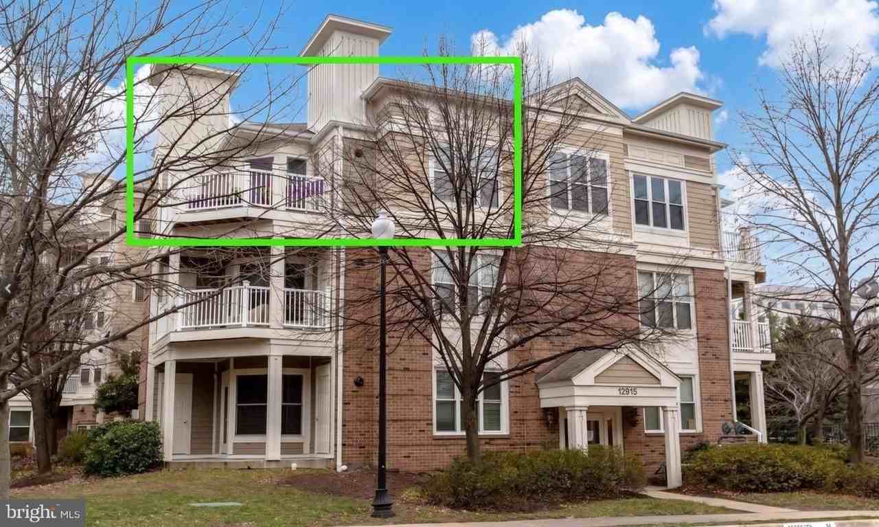 12915 Alton Sq - Photo 3 of 41