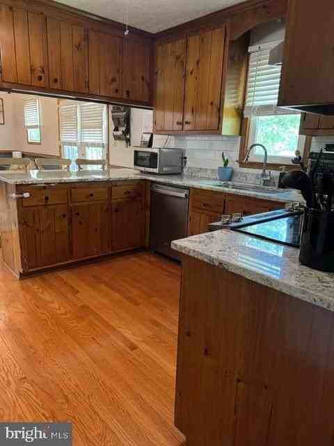 305 Cooper St - Photo 6 of 30