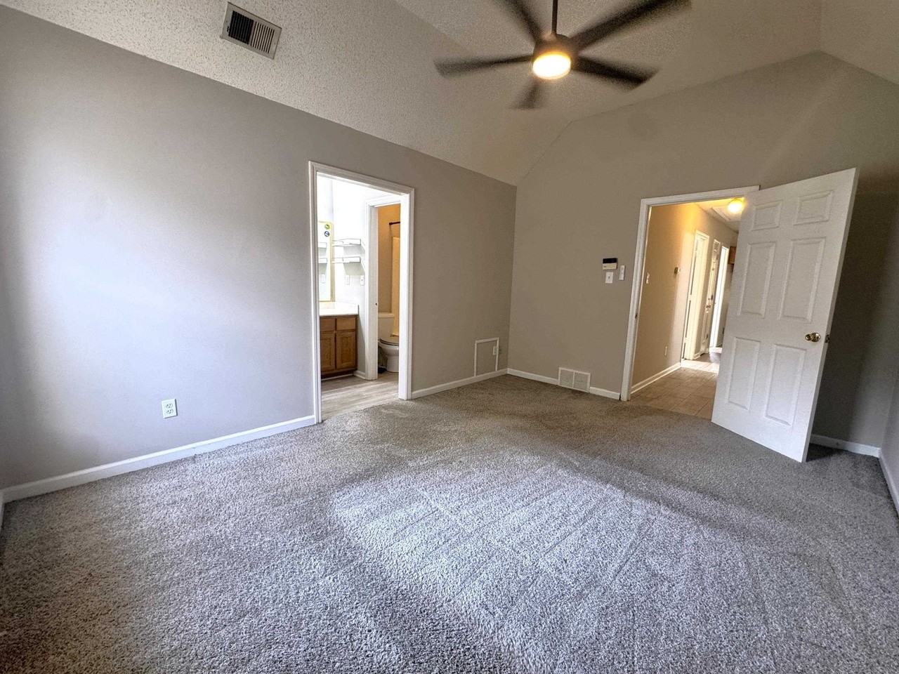 6982 Lagrange Hill Rd - Photo 4 of 15