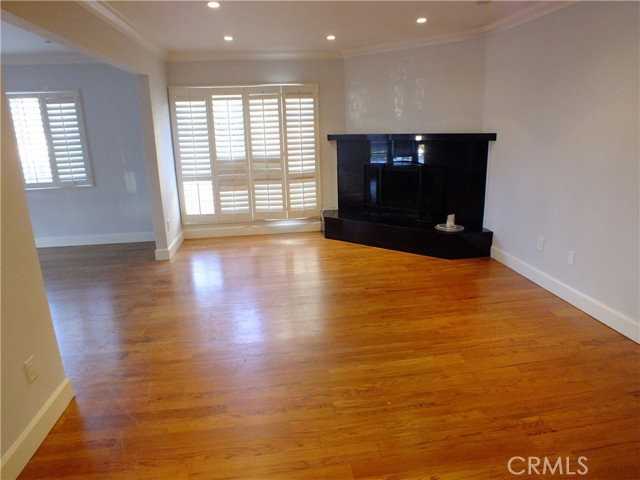 2308 Harriman Ln #A - Photo 7 of 8