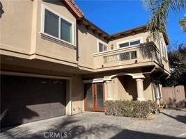 featured image of 2207 Warfield Ave #B