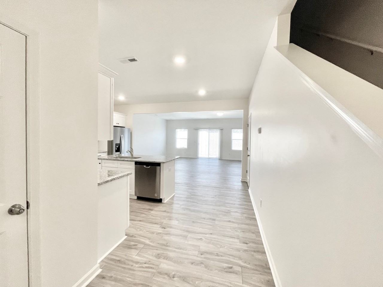 1350 Eagle Claw Dr - Photo 3 of 22