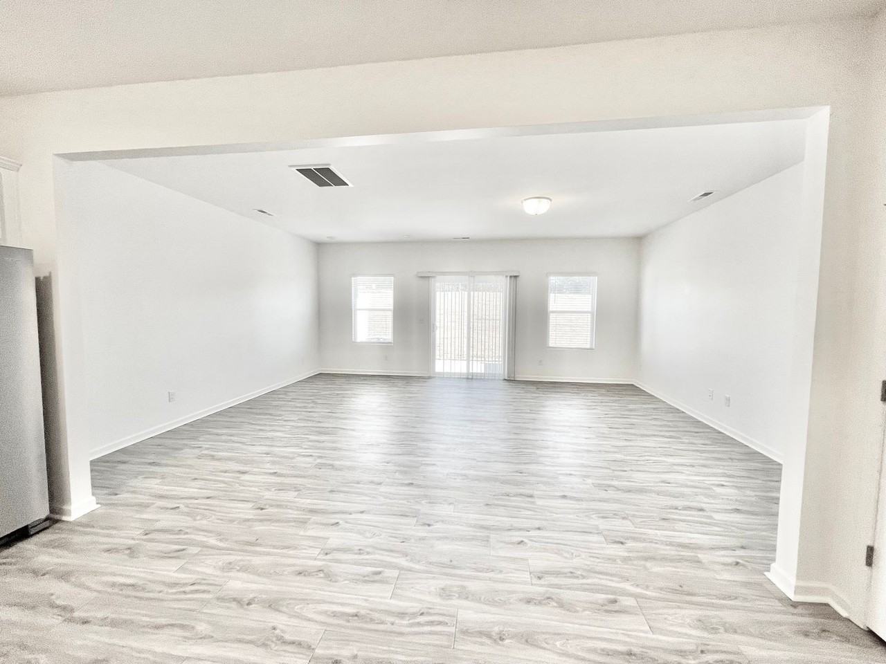 1350 Eagle Claw Dr - Photo 4 of 22