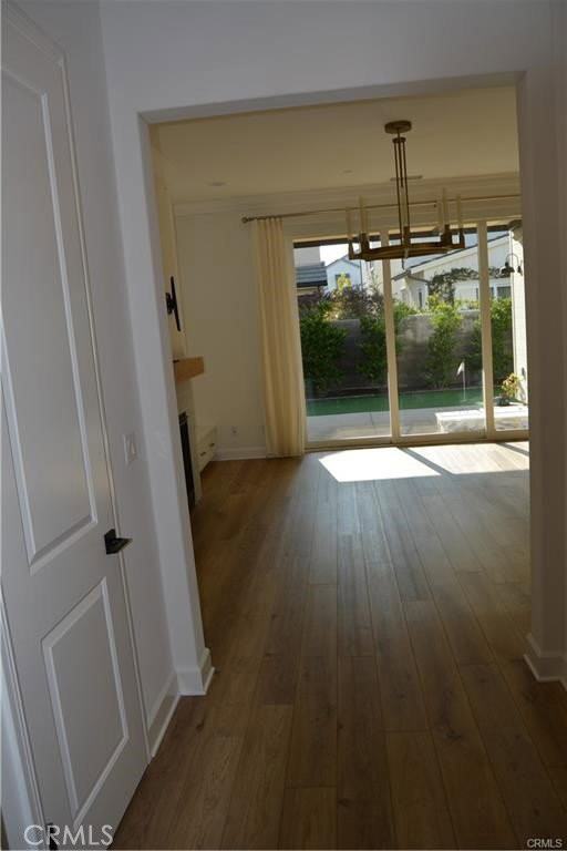 127 Medano St - Photo 2 of 8