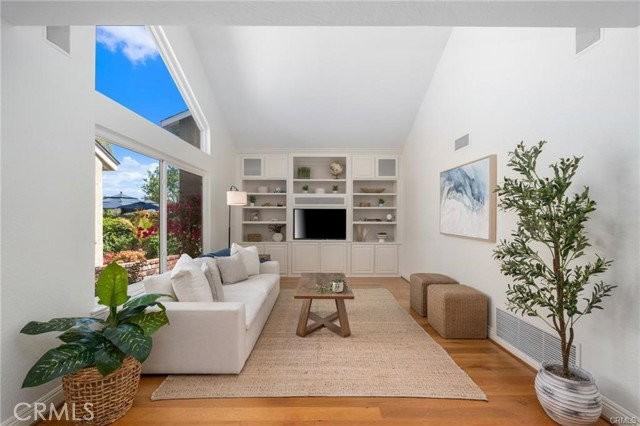 27555 Chantada - Photo 3 of 8