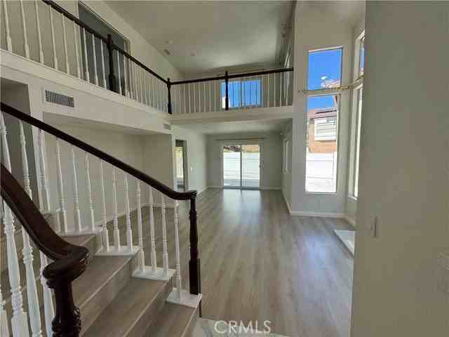 8 Carmel Ct - Photo 3 of 8