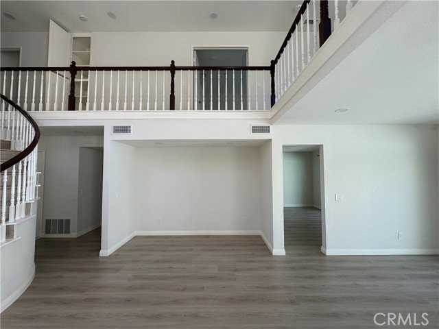 8 Carmel Ct - Photo 7 of 8