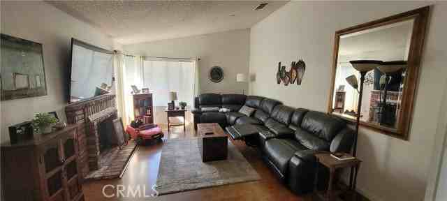 2831 Penasco - Photo 3 of 8