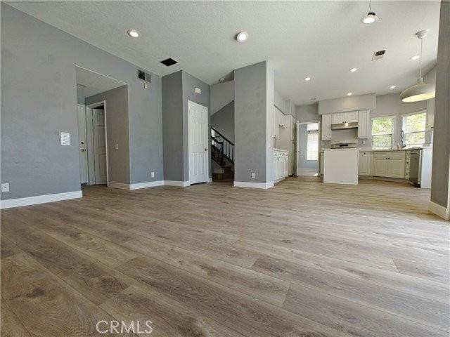 8604 E Windsong Dr - Photo 6 of 8