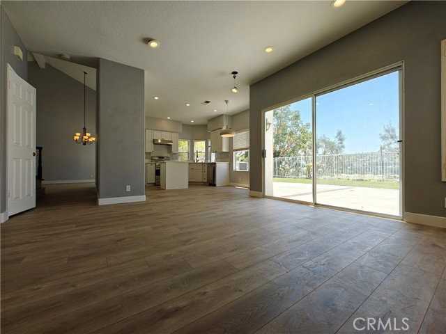 8604 E Windsong Dr - Photo 7 of 8