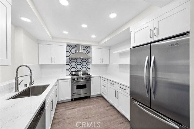 411 Goldenrod Ave #A - Photo 2 of 7