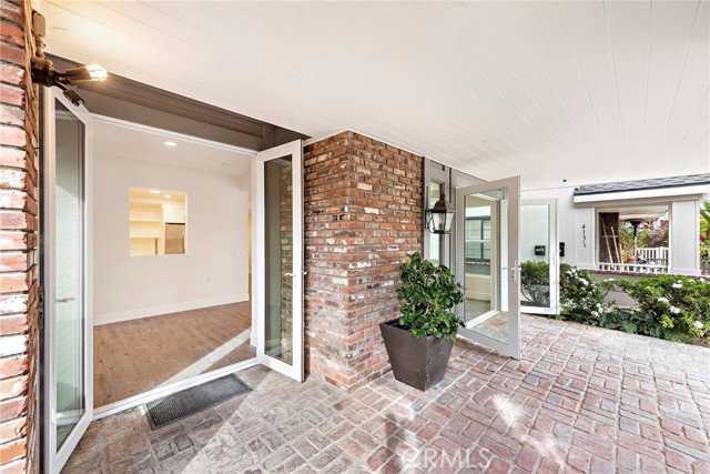 411 Goldenrod Ave #A - Photo 6 of 7